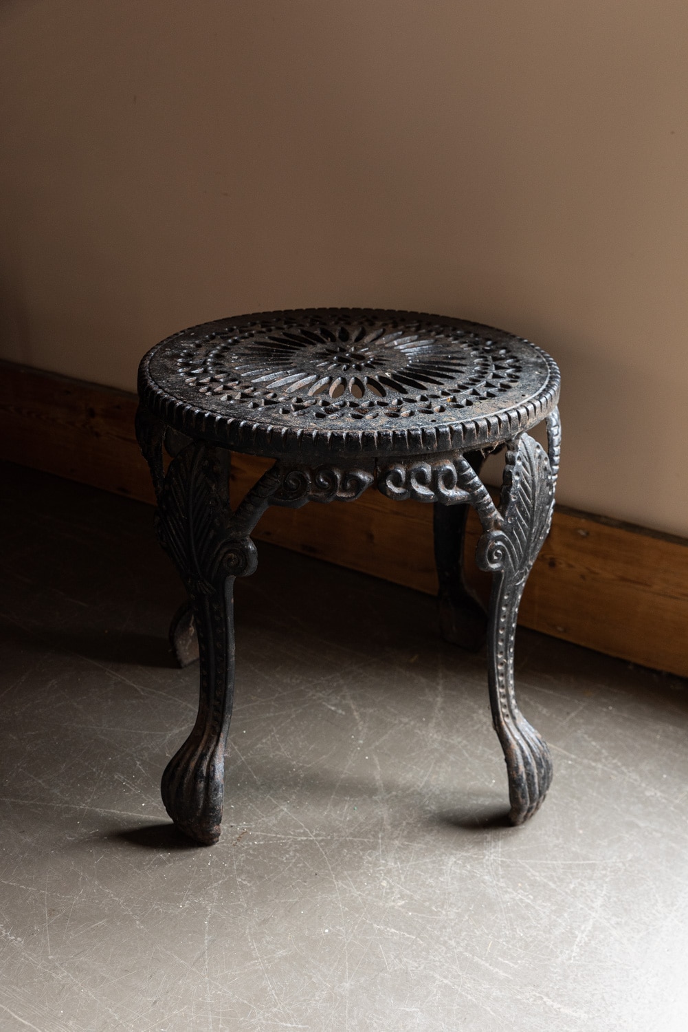 Cast Iron Garden Stool 8308 Retrouvius