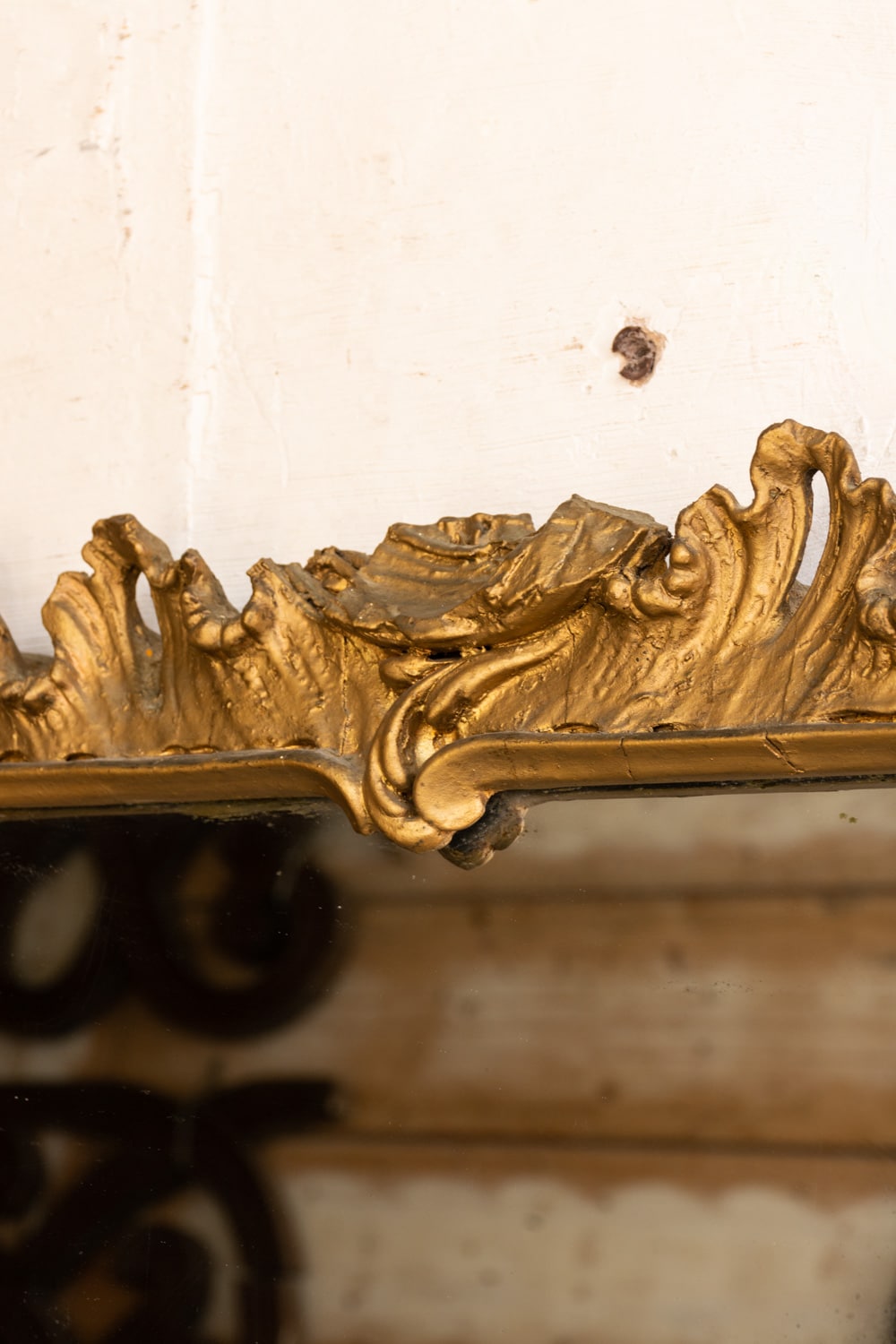 Gilded Rococo mirror - Retrouvius