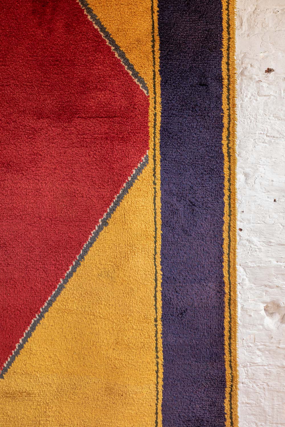 Modern wool rug 8202 Retrouvius