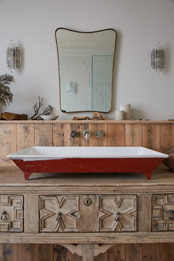 Reclaimed enamel sink from Retrouvius