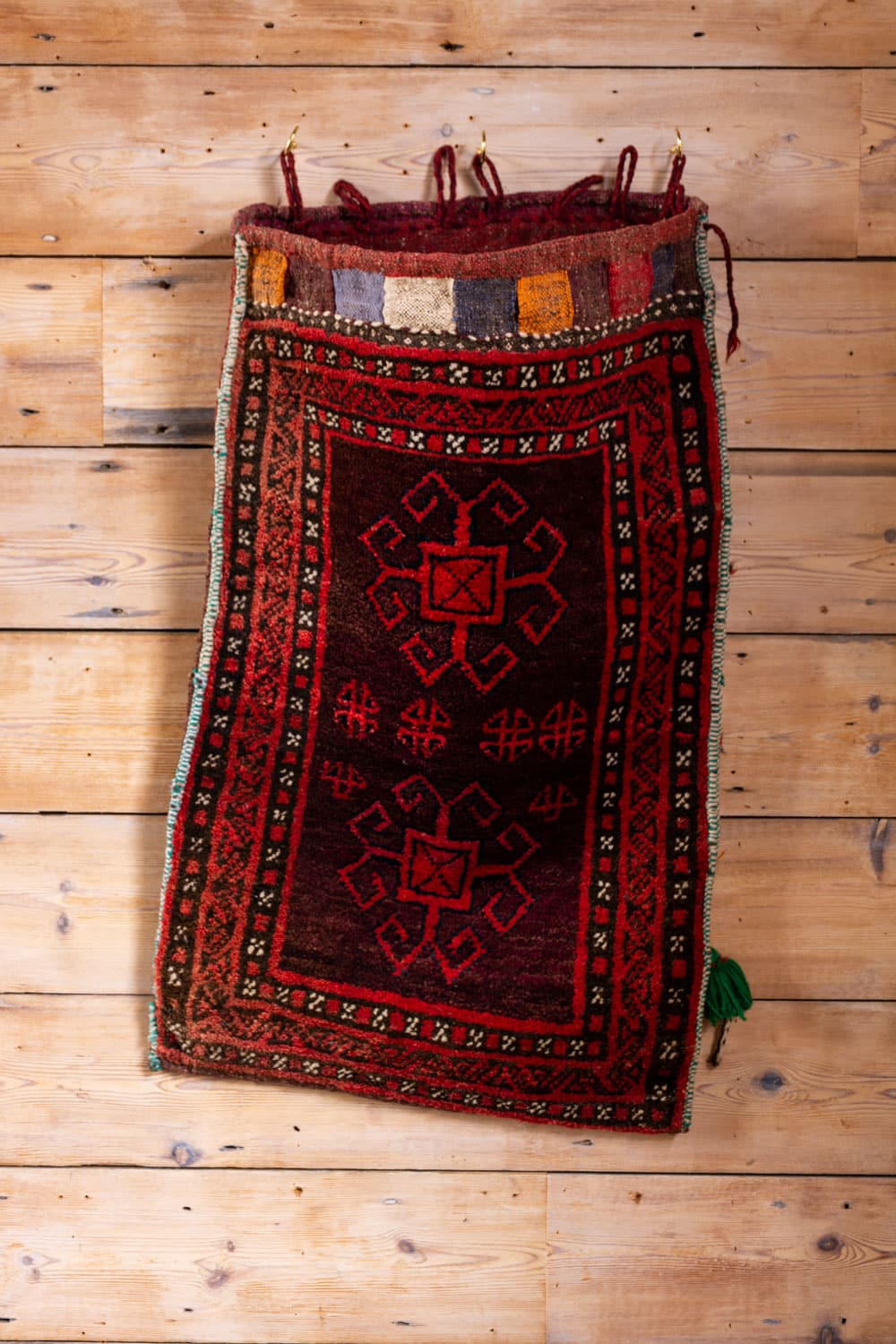 Large Victorian Traveler Carpet Bag - Red Queen Elizabeth - Element Cottage