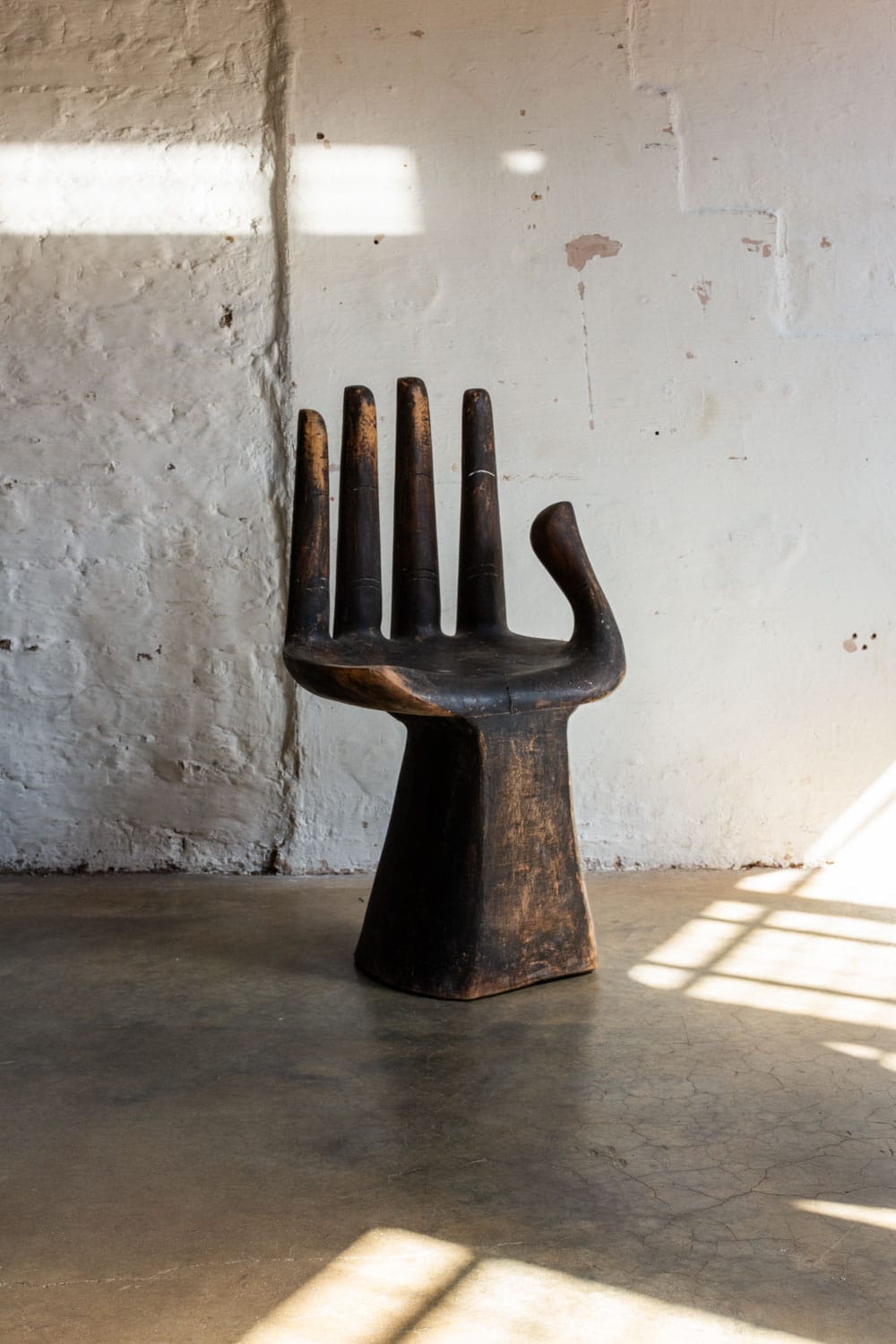 Sculptural Hand Chair 9314 Retrouvius